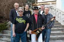 Nagy Robi, Tisza Józsi, Lőrincz Viktor, F. Miki, Borbély Zsolt és Szentpéteri Dezső